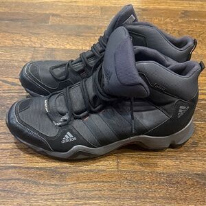 Adidas Men's Black and Gray Athletic Shoes